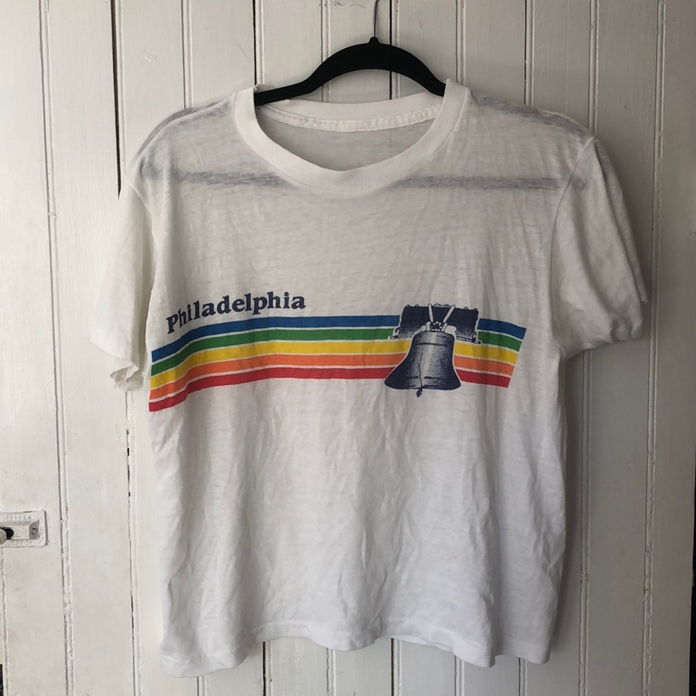 BRANDLESS Philly t-shirtS/M